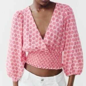 Zara - NWT Floral Print V Neck Smocked Waistband Quarter Sleeve Blouse Small